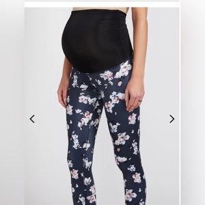 Beyond Yoga maternity leggings
